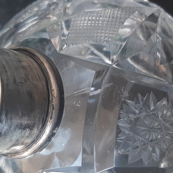 Antique Spanish sterling cut crystal perfume bottle - Picture 5 of 6